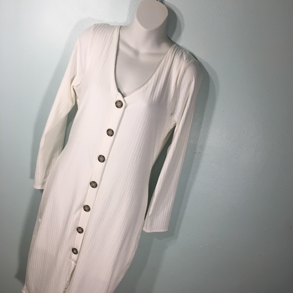 Cream Button Ribbed LS Charlotte Russe NWT Plus 2X - Picture 3 of 8